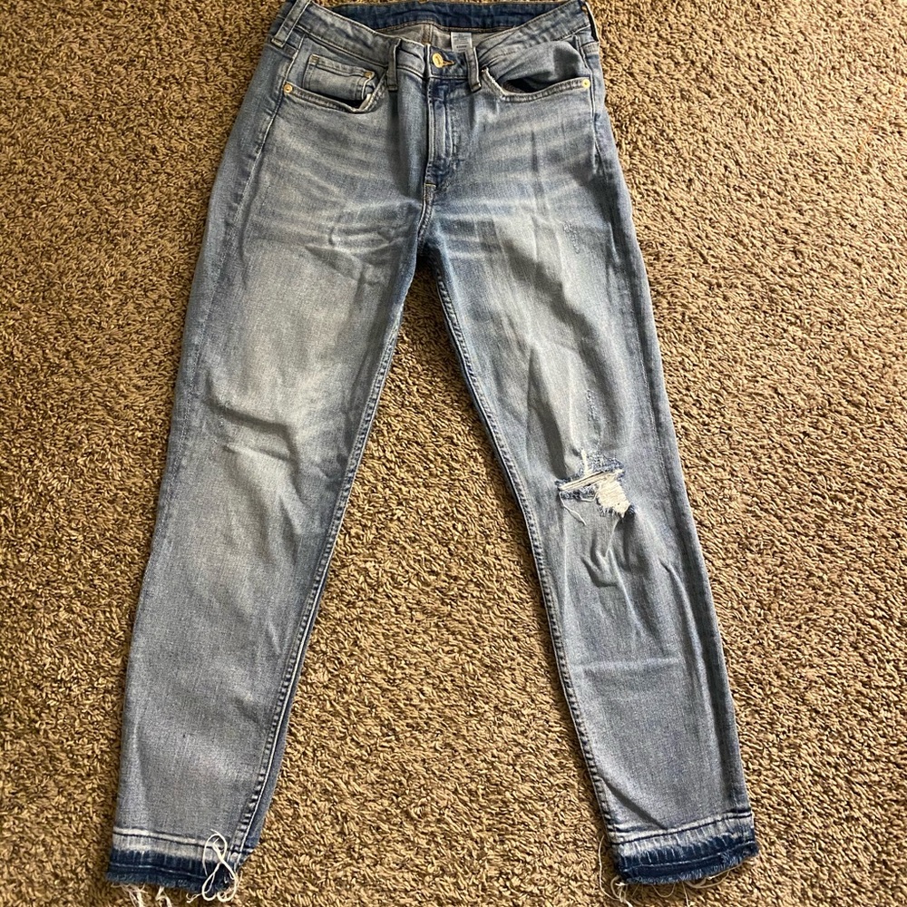 H&M Girlfriend Fit Jeans